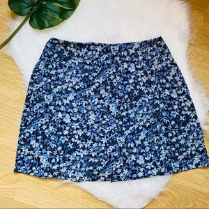 🌈 3/$25 Floral Blue Skort